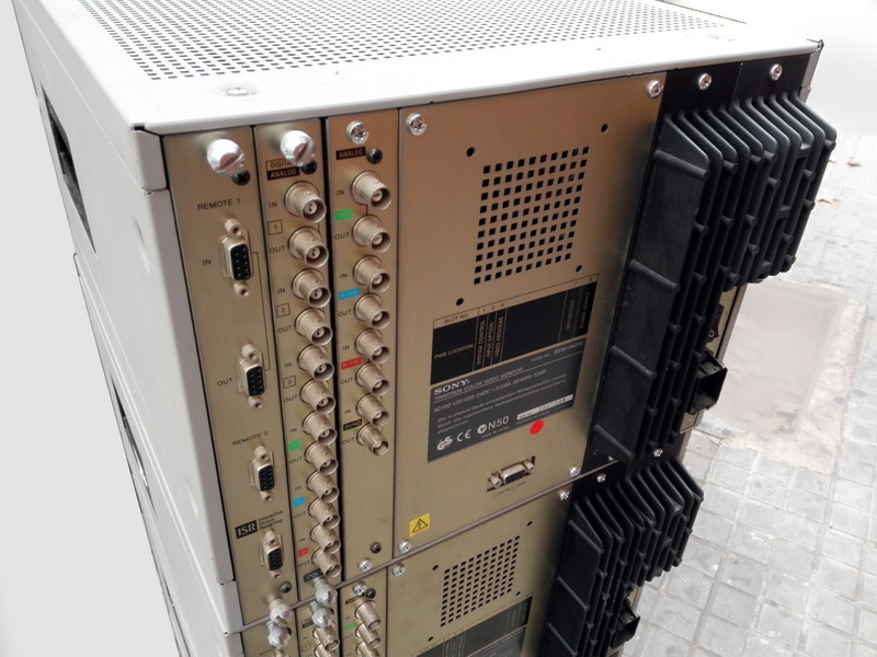 monitor sony hr trinitron bvm-14g1e metal func 26.5x34.5x50 5u